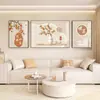 Pintura Decorativa para Sala de Estar de Luxo Leve Estilo Creme Parede de Fundo para Sofá Triptych Combinação de Pintura de Parede Arte de Parede de Alto Padrão Novo Chinês