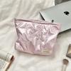 Bolso de Mano Acolchado Coreano con Forma de Corazón, Neceser, Bolsa para Productos de Cuidado de la Piel, Monedero, Bolsa de Almacenamiento Multifuncional para Mujeres
