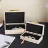 Caja de Almacenamiento de Joyería con Patrón Tejido Sencillo para Habitaciones Modelo, Vestidores, Salas de Estar, Gabinetes de Vino y Dormitorios; una Caja Organizadora y de Almacenamiento de Lujo Ligero