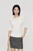 "Orvalho Branco" 60 fios Yangzi com textura, gola redonda, manga curta, base jacquard, top de tricô fino para mulheres