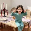 2026 Nuevo Conjunto de Ropa Interior Térmica para Niños Pijamas para Niñas Ropa de Casa Otoño e Invierno Ropa de Invierno Tops y Pantalones de Otoño