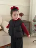 Chaleco de Algodón para Niños con Rodillos Grandes y Pequeños Otoño/Invierno 2025 Suéter de Punto Rojo Elegante con Puntiagudo para Niñas Chaleco de Algodón Negro