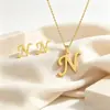 Pingente de colar de aço inoxidável com combinação de múltiplas letras transfronteiriço nicho corrente de clavícula joia simples