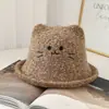 Nuevo Sombrero de Cubo de Lana de Cordero con Orejas de Gato para Mujer, Estilo Coreano Otoño e Invierno, Moderno, Engrosado, Cálido, Versátil, Sombrero Pequeño Lindo