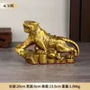 Tigre de Latão Rugindo Traz Riqueza, Enfeites do Tigre do Zodíaco, Tigre do Dinheiro Subindo Montanha Tigre Decorações de Mesa, Mascote do Ano do Tigre, Tigre de Cobre