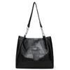 Bolsa de Couro Macio Transfronteiriça de Grande Capacidade Bolsa Feminina Vintage Trabalho Viajante Bolsa de Ombro Leve Luxo Texted Portátil Bolsa Nas Axilas