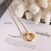 ¡Privado! Collar Colgante Anillo Cruzado Círculo Estilo Frío Simple Cadena Clavícula Joyería Chapada en Oro de Acero de Titanio