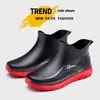 Botas de lluvia de suela gruesa para mujer, impermeables, antideslizantes y duraderas; botines de lluvia cortos de suela gruesa para hombre a la moda; zapatos de trabajo para cocina