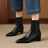 Botas de Cano Curto com Bico Fino, Salto Bloco Retrô, Femininas 2026 Tendência Outono Novo Estilo, Aumento de Altura, Elásticas, Emagrecedoras, Salto Médio, Tamanho Grande, Botas Femininas