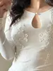 Estoque Novo de Fábrica Design de Verão Estilo Chinês Malha Transparente Bordado Pesado Manga Longa Slim Fit Top
