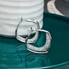 Brincos Argola Redondos Grandes de Luxo Leve Europeus e Americanos para Mulheres de Alto Padrão Argola com Pino de Prata S925 Design de Nicho Distinto Brincos de Zircônia