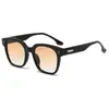 Gafas de Sol de Montura Grande con Aspecto Natural, Tonalidad Atardecer Degradado Color Té, Gafas de Sol Sencillas, Gafas de Sol de Montura Negra a la Moda, Admite Personalización con Graduación