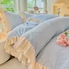 Clase de Invierno A Patrón de Encaje Estilo Coreano Terciopelo Leche Terciopelo Juego de Cuatro Piezas Ropa de Cama Gruesa Cálida