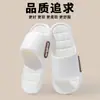 Chinelos Antiderrapantes para Mulheres para Uso Externo no Verão Novo Estilo 2026 Chinelos de Banheiro Internos para Casa Eva Antiodor para Homens Verão