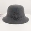 Sombrero de pescador de fieltro de lana 100% coreano con flor para mujer, estilo retro, color liso, moda elegante de alta gama, para madre, Otoño Invierno