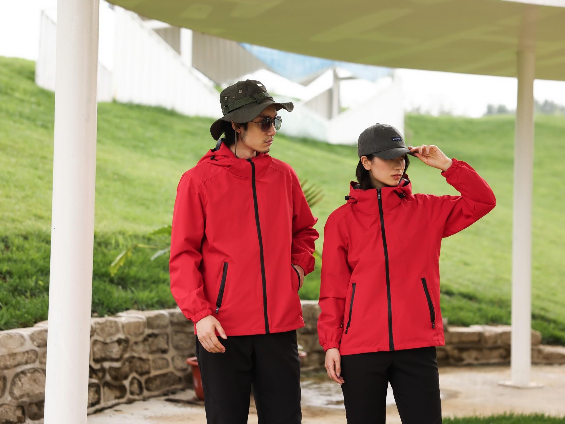 户外薄款冲锋衣外套定制