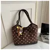 Bolsa de mão casual em camurça para mulheres, nova bolsa de ombro polka dot da moda outono 2026, bolsa tote de grande capacidade para o dia a dia