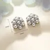Pendientes de Botón Baroque con Perlas de Zirconia de Lujo para Mujer, Pendientes de Gama Alta de Nicho con un Temperamento de Lujo Ligero