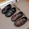 Zapatos de Cuero para Niñas Estilo Coreano Nuevo Otoño 2026, Zapatos Casuales de Suela Suave para Niñas Pequeñas, Mocasines Versátiles para Niños Pequeños