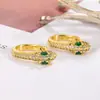 Brincos de cobra de luxo leve europeus e americanos, personalidade, microincrustados com zircônia, fivelas de orelha para mulheres, brincos de design criativo transfronteiriços