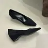 Zapatos de tacón grueso con estampado de leopardo, estilo retro coreano, de punta fina y escotados, para mujer, nueva moda otoño/invierno 2026, para ir al trabajo