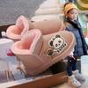 Zapatos de Algodón Lindos de Panda para Niños 2024 Invierno Nuevos Botas de Nieve Cálidas Grandes de Algodón para Niñas Botas Bajas Cortas para Niños