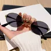 Gafas de Sol Nuevas de Metal con Marco Ovalado Pequeño Estilo Europeo y Americano Unisex Estilo Aviador con Patillas en Forma de Serpiente