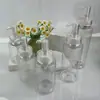 Garrafa Plástica Personalizada de Fábrica com Bomba de Pressão 150G/200G/210G/280G/300G, Frasco Dispensador de Ombro Plano