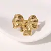 Anillo de acero inoxidable abierto con personalidad europea y americana exagerada, alto sentido francés, flor, mariposa, amor, geométrico, no se decolora, para mujer