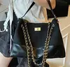 Bolso Cubo Retro de Gran Capacidad Transfronterizo para Mujer 2025 Otoño Nueva Moda Casual Acolchado con Cadena Bolso de Axila