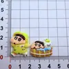Amuletos grandes de resina de dibujos animados Crayon Shin-chan hechos a mano para accesorios DIY para botellas de agua, pinzas para el cabello, imanes para refrigerador, accesorios para el cabello y llaveros