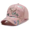 Nueva Gorra de Béisbol de Moda Bordada con Letras Malla Transpirable Protección Solar Visera Versátil Tendencia para Hombres y Mujeres Pequeño Sombrero para Mostrar el Rostro