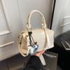 Cross-border high-end western style bag feminino 2025 novo nicho retro bolsa de ombro crossbody all-match bolsa de travesseiro portátil