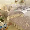 Conjunto de Quatro Peças em Lã de Leite Classe A Estilo Coreano Desenho Estampado de Renda Capa de Edredom Francesa Lençol de Cama Conjunto de Três Peças para Dormitório Flanela