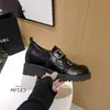 Zapatos de Plataforma First Encounter de Temporada para Mujer, Zapatos de Cuero con Diseño Brogue Estilo Británico, Nuevo Modelo 2026 para Mujeres Bajitas
