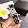 Relógio Feminino Moderno Céu Estrelado Cravejado de Diamantes Luxo Leve Tendência Influenciador Transmissão ao Vivo Feminino com Mostrador Totalmente em Diamante, Três Olhos, Seis Ponteiros