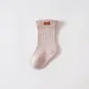Meias de Bebê Inverno Engrossadas Estilo Outono e Inverno para Bebê Meias Quentes de Coral Fleece Meias de Inverno para Recém-Nascido Meia-Calça Média Sem Costura