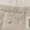 Collar Plateado Oscuro con un Diseño Único, Versátil y Elegante, Cadena para Clavícula de Alta Gama en Tendencia de Moda para Mujeres