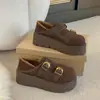 Sapatos femininos com forro de fleece, sola grossa, uso bidirecional, sem cadarço, retrô, sapatos de algodão de inverno, femininos, fivela de couro, bico redondo, novo estilo, sapatos mule, 2026