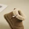 Botas de Nieve para Bebé Niños 2025 Invierno Nuevo Estilo Botas de Terciopelo de Algodón Engrosadas para Niña Zapatos Cálidos para Niños Pequeños Zapatos de Algodón