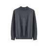 Camisa básica feminina de gola alta média com mangas compridas, top de malha de lã novo para outono e inverno de 2026, top de malha versátil de corte justo