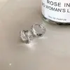 Pendiente de Hebilla en Forma de U con Rejilla de Rombo y Circonita de Diseño de Alta Gama, Personalidad de Moda, Accesorios de Pendientes Simples y Únicos Versátiles para el Uso Diario de las Mujeres