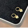 Aretes premium de plata 925 en forma de corazón pequeño con incrustaciones de diamantes, mini ear cuffs aptos para dormir, componentes de cobre con circonia, aretes de aguja de plata