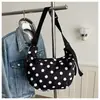 Punto de Lunares Plisado Listo para Enviar al por Mayor 2026 Tela Nuevo Estilo para Mujer Gran Capacidad Moderna para el Trabajo Hombro Único Cruzada Bolso Croissant