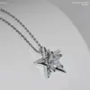 Collar de Estrella de Cinco Puntas Asimétrica Incrustada de Diamantes Chapado en Oro Blanco Plata S925 Diseño Único de Nicho Cadena para Clavícula Dulce y Fresca para Mujeres