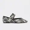 2026 Primavera y Otoño Nuevo Estilo Planos Talla Grande Perezosos Zapatos Individuales Transfronterizos Perla Cómodos Slip-on Casuales Zapatos Individuales Mujer Venta al por Mayor