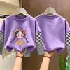 Camiseta de manga larga a rayas para niña, nueva y elegante camiseta básica infantil para primavera y otoño 2026, top de algodón puro para niña pequeña, estilo ins