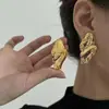 Brincos roxos irregulares exagerados estilo europeu e americano para mulheres, luxo leve, personalidade única, metal, brincos da moda, joias de ouvido transfronteiriças