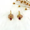 Novos Brincos de Design Retro de Luxo Leve Estilo Chinês com um Pingente Irregular Único para Mulheres