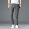 Jeans Masculino Skinny Preto Puro Slim Fit Outono/Inverno 2026 Calças Longas Finas Masculinas Calças Casuais Tendência